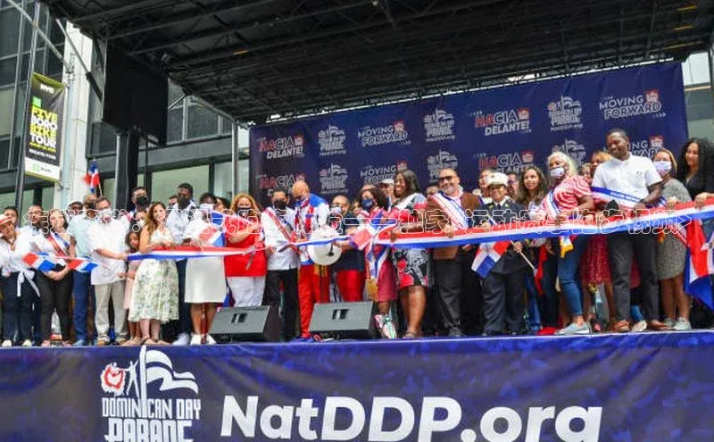 疾速赛道：沉浸式跑步体验——独家<运动赛事跑步视频>